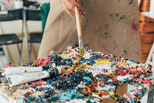 Oil-Based vs Water-Based Paint